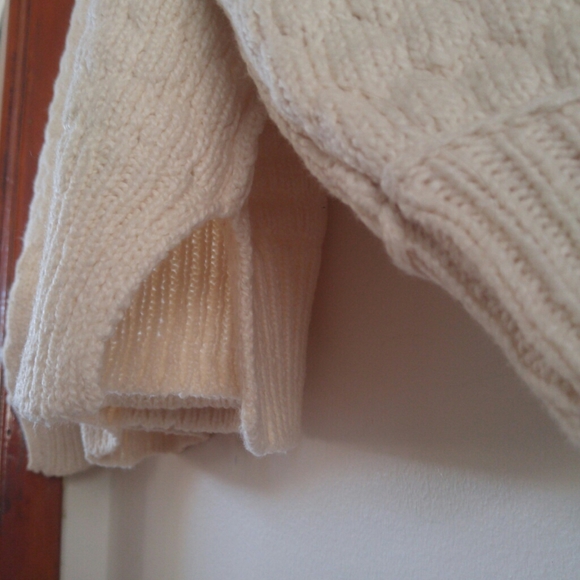 On Hold;NWT Aerie Oversized Crew Sweater 'Natural' - Picture 11 of 12
